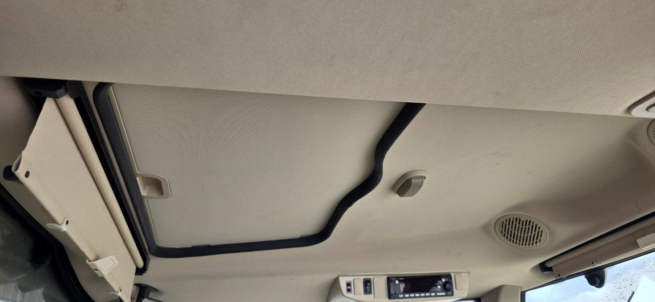 2022 John Deere 6175M Cab Tractor