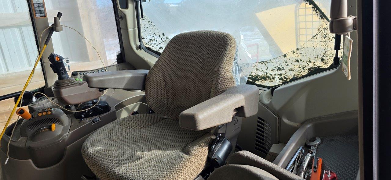 2022 John Deere 6175M Cab Tractor