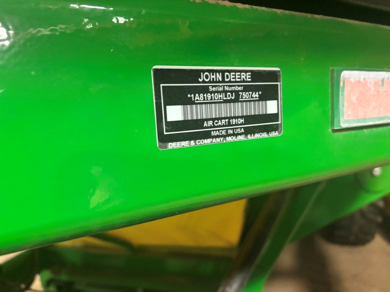 2013 John Deere 1870 Air Seeder