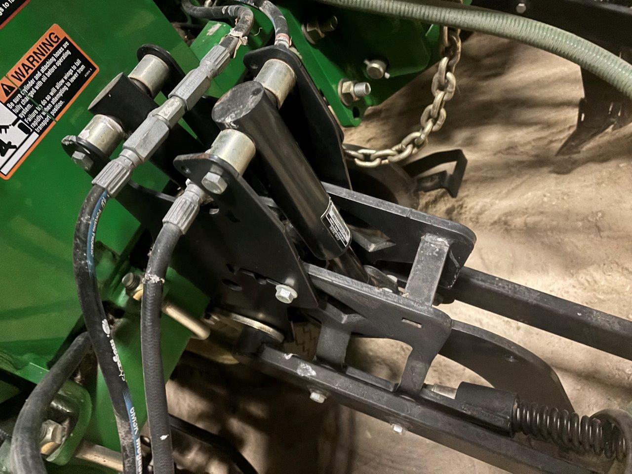 2013 John Deere 1870 Air Seeder