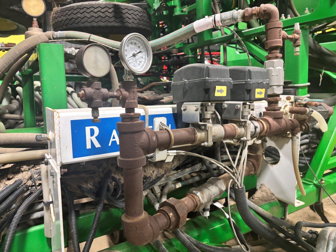 2013 John Deere 1870 Air Seeder