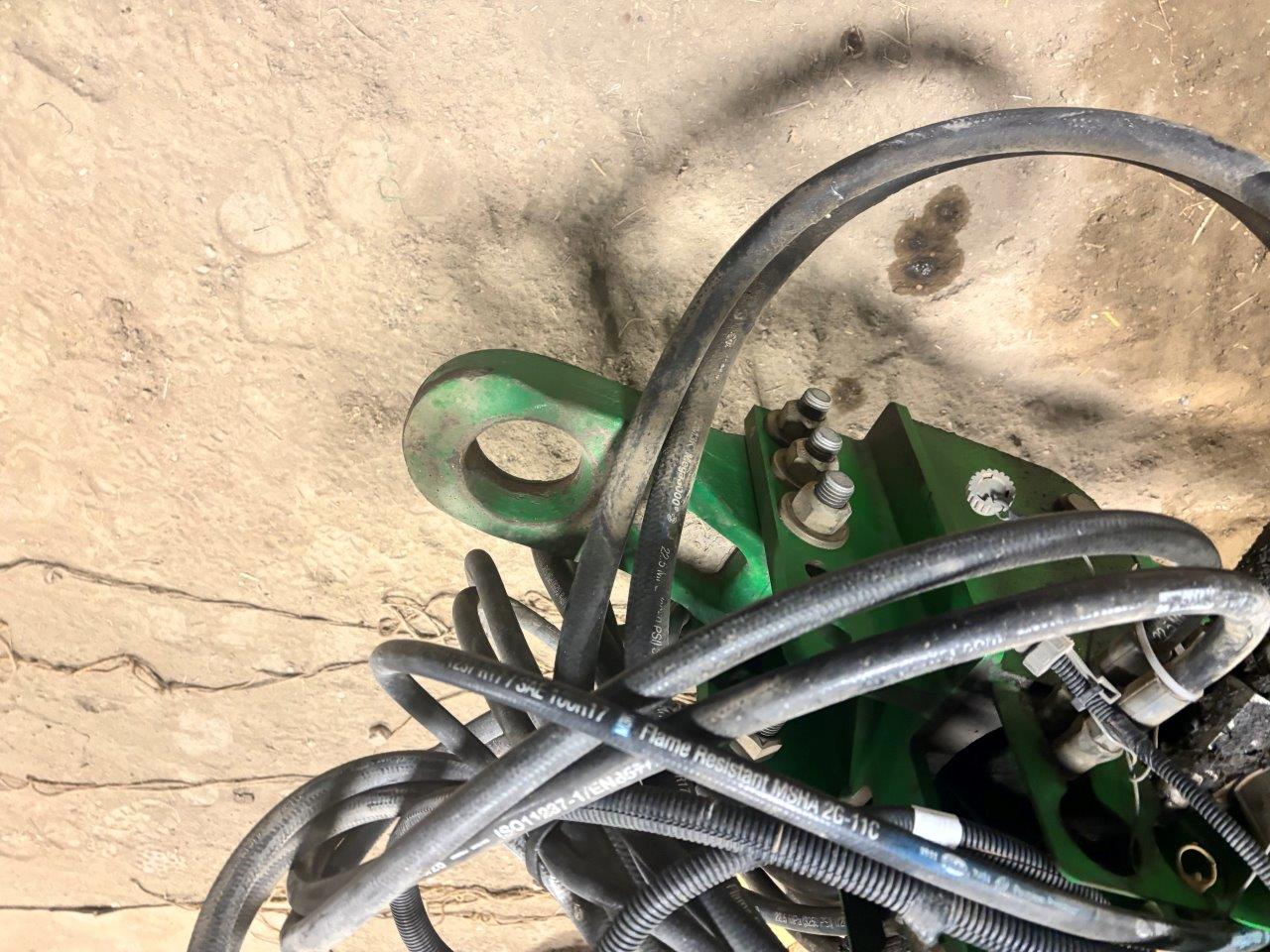 2013 John Deere 1870 Air Seeder
