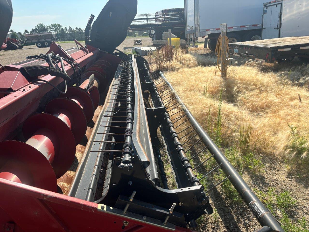 2011 Case IH HDX182 Header Hay