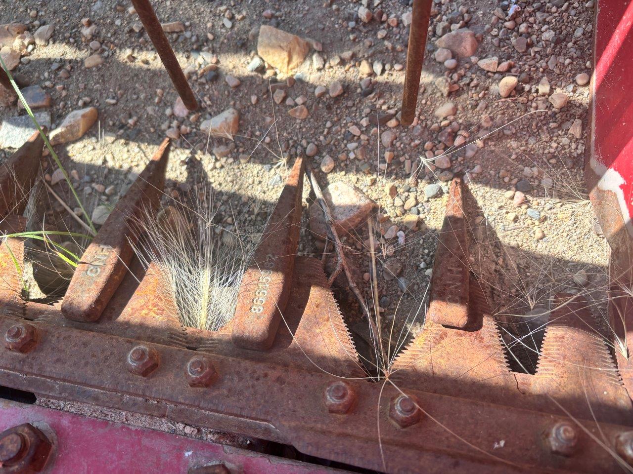 2011 Case IH HDX182 Header Hay