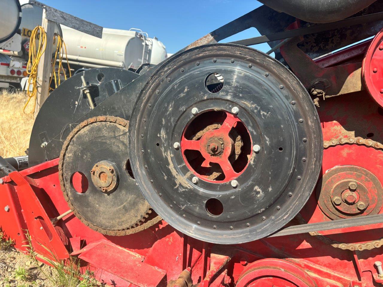 2011 Case IH HDX182 Header Hay