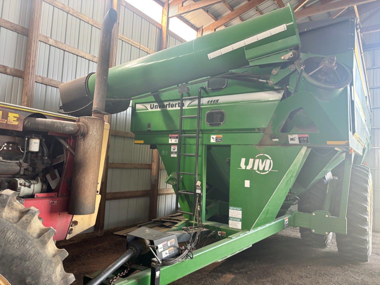 2010 Unverferth 1115 Grain Cart