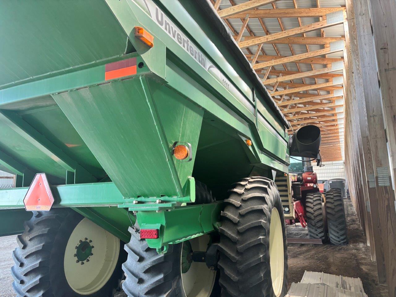 2010 Unverferth 1115 Grain Cart