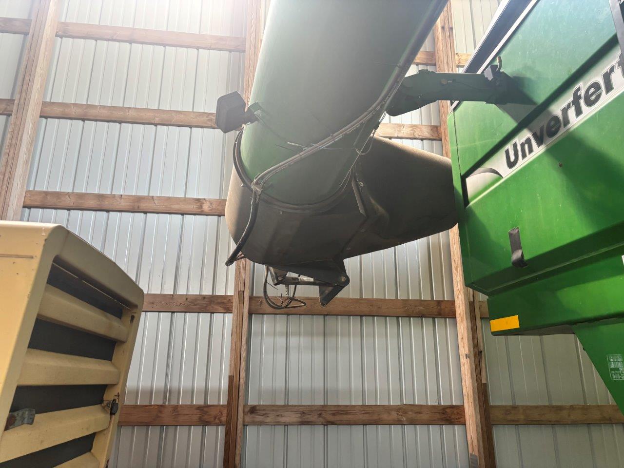 2010 Unverferth 1115 Grain Cart