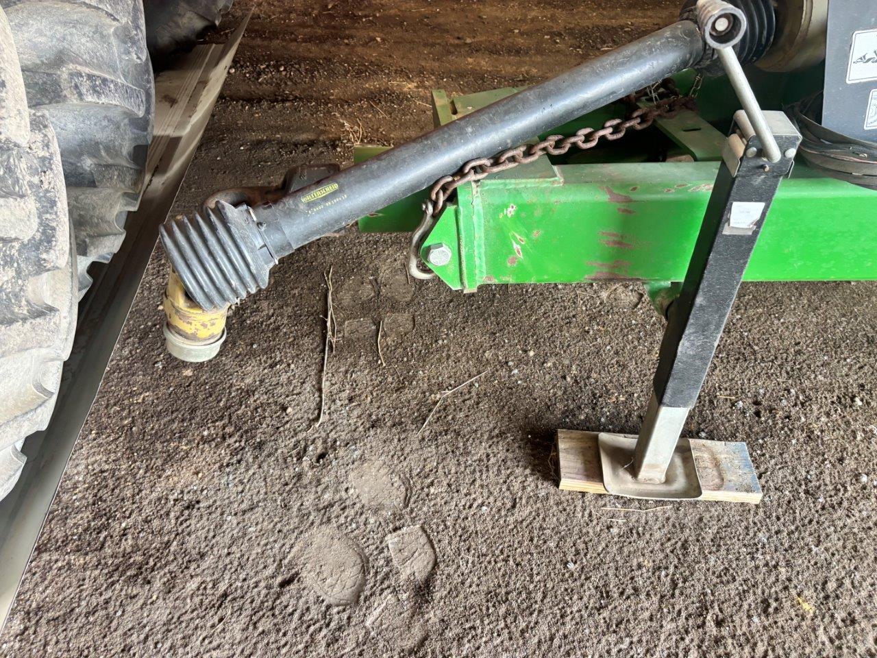 2010 Unverferth 1115 Grain Cart