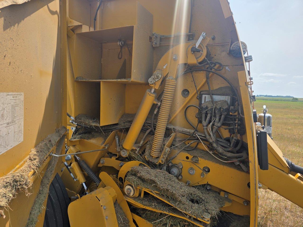 2021 Vermeer 605N Baler/Round
