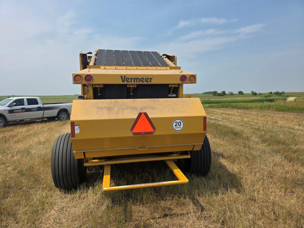 2021 Vermeer 605N Baler/Round