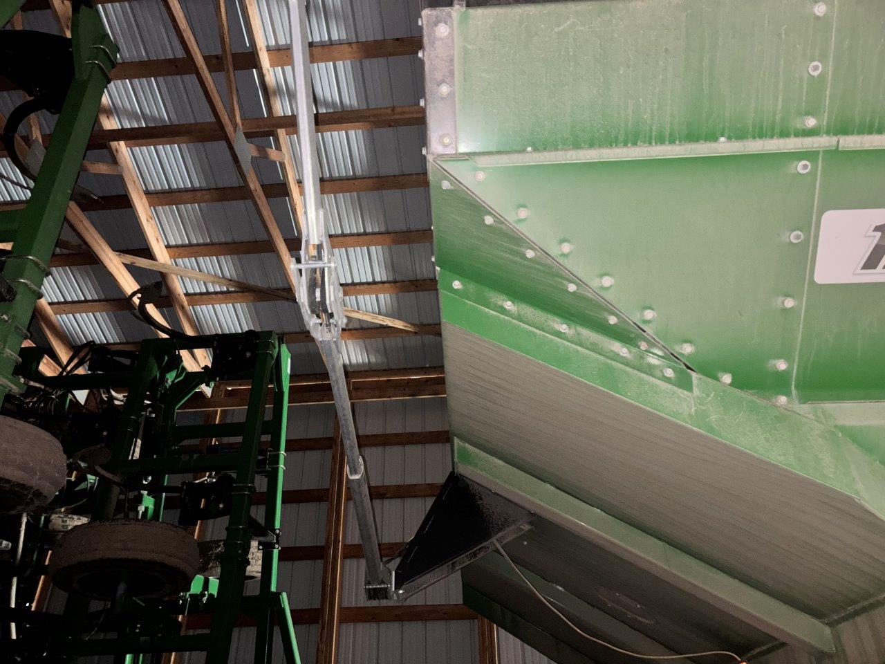 2012 J&M 1251-22 Grain Cart