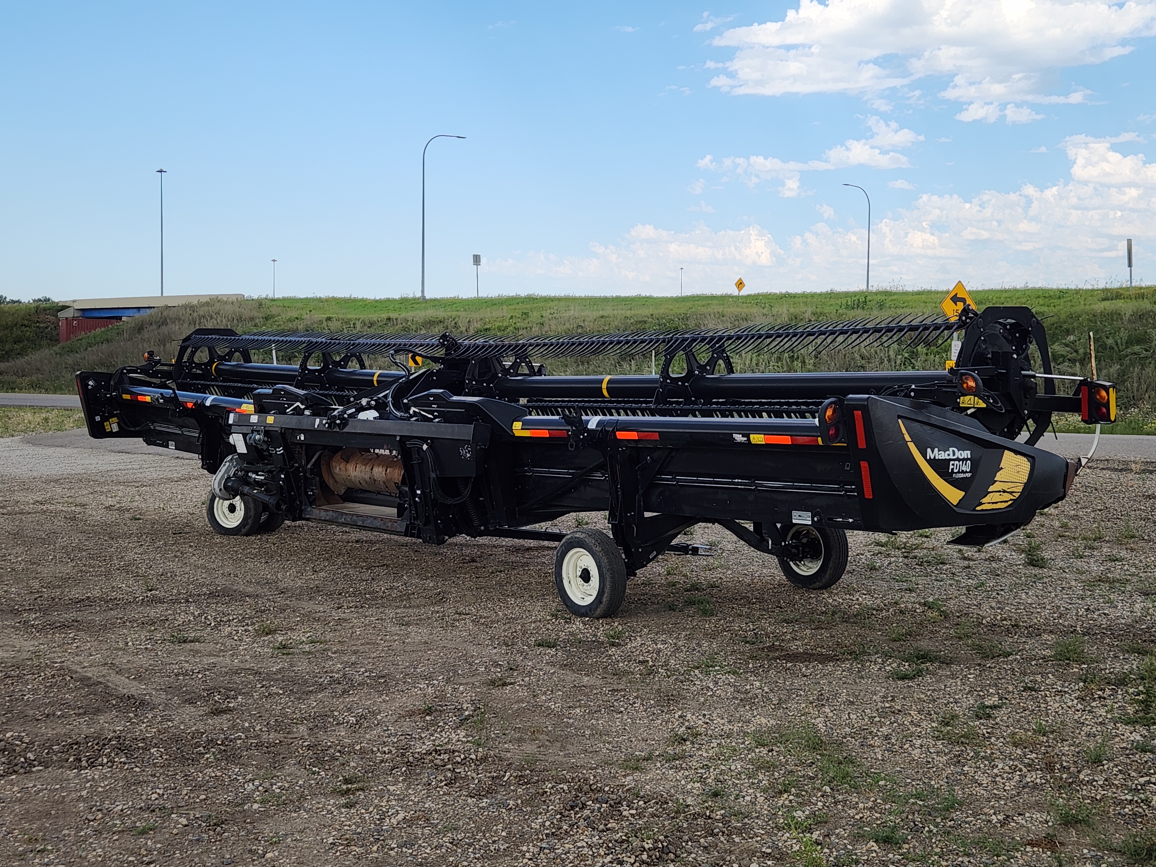 2018 MacDon FD140 Header Draper