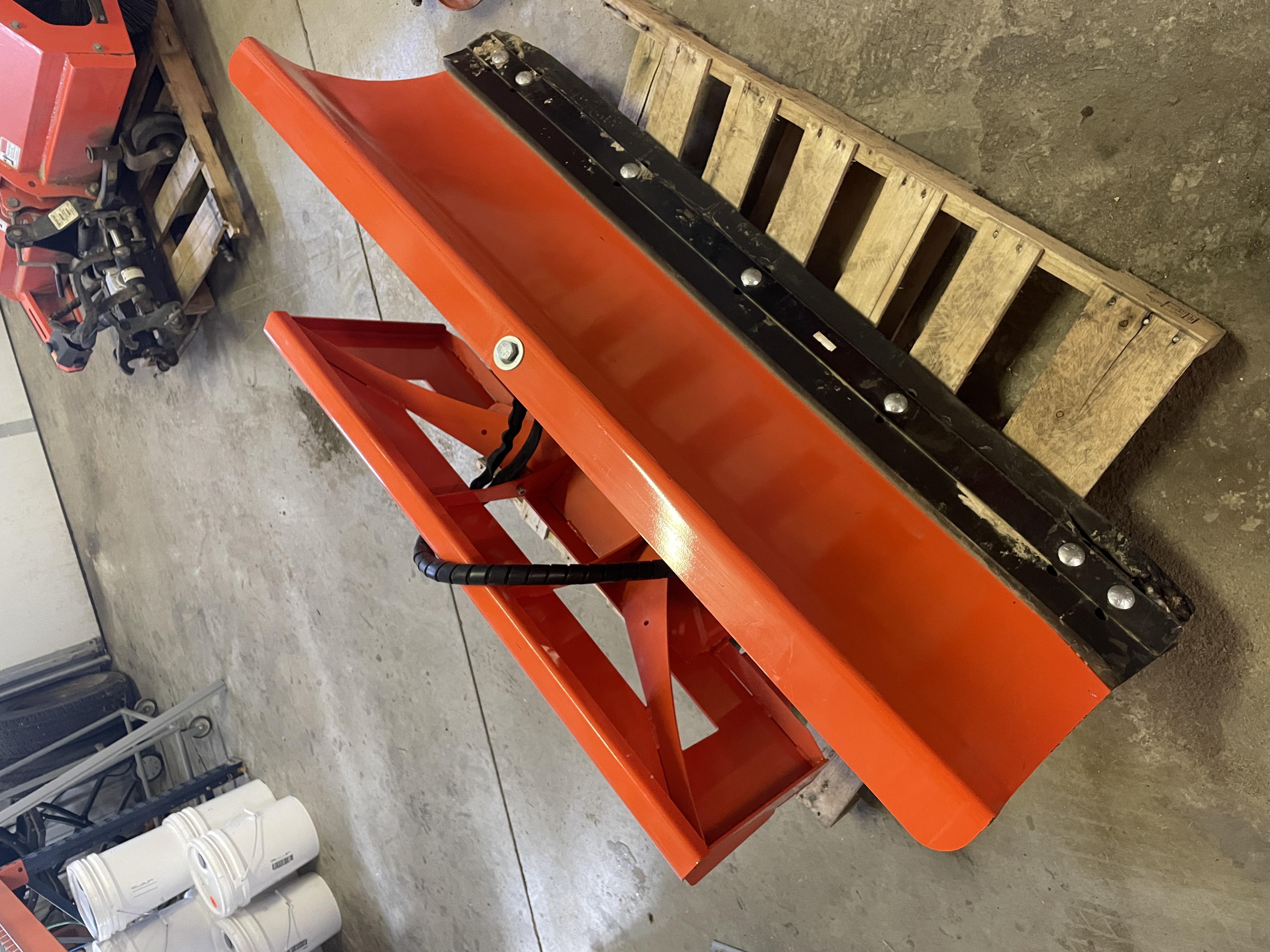 Kubota B2672 Blade Front