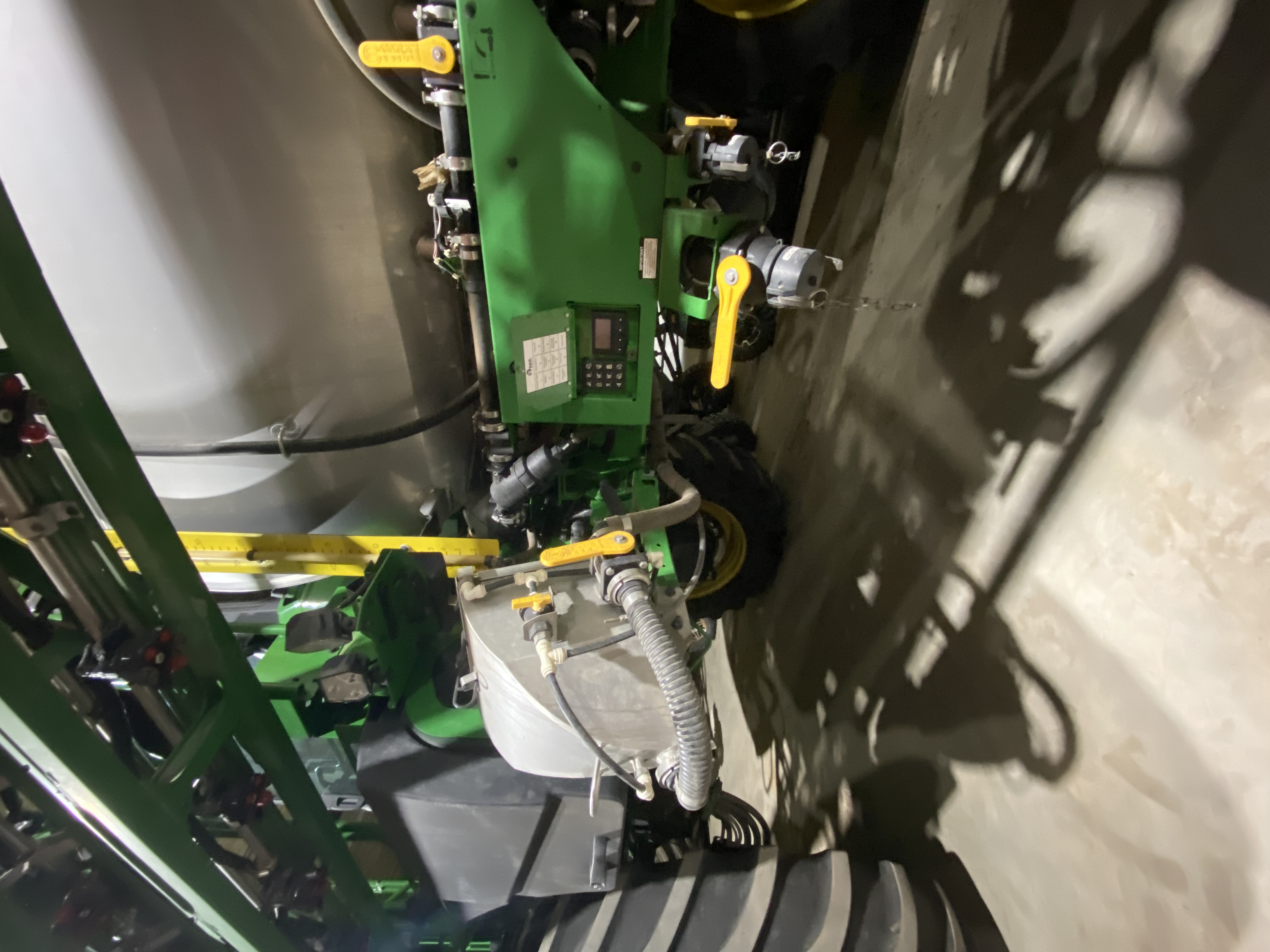 2022 John Deere 616R Sprayer/High Clearance