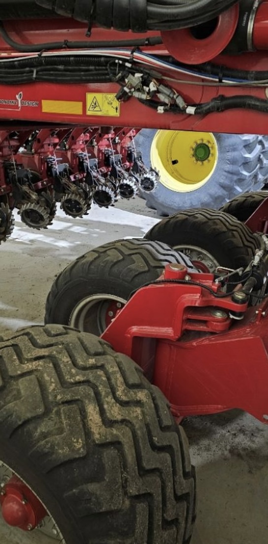 2022 Case IH ER2160 Planter