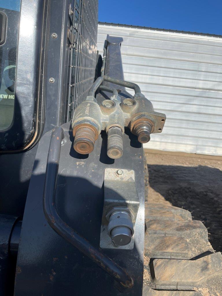 2014 New Holland L230 Skid Steer Loader