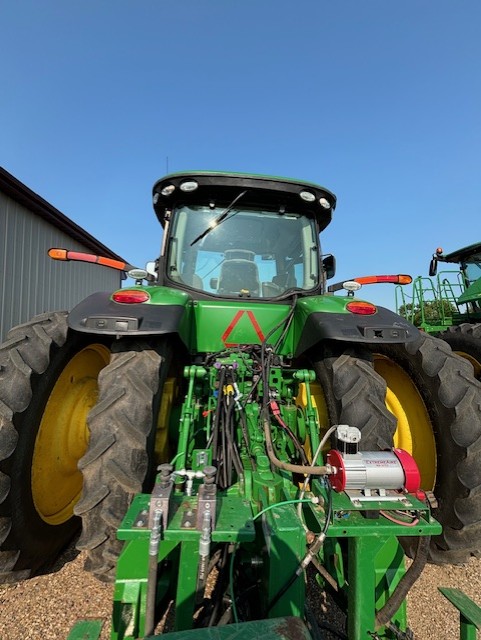 2016 John Deere 8370R Tractor