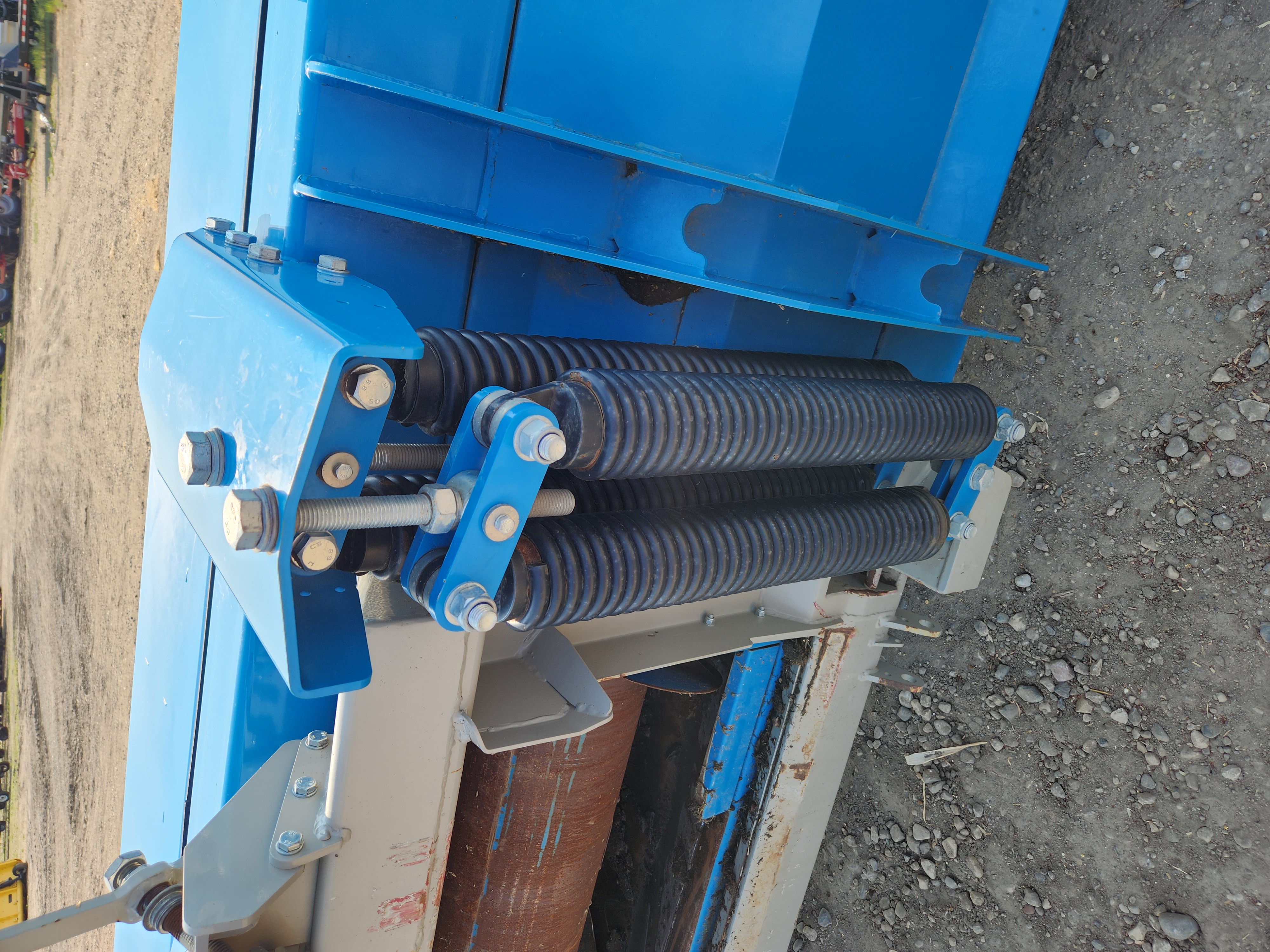 2023 Shelbourne XCS36 Header Rigid