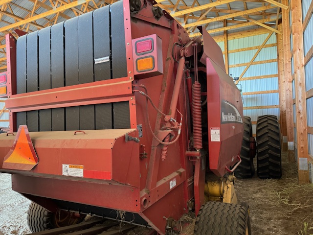 2003 New Holland BR780 Baler/Round