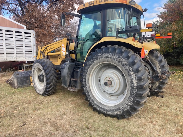 2006 Challenger MT545B Tractor