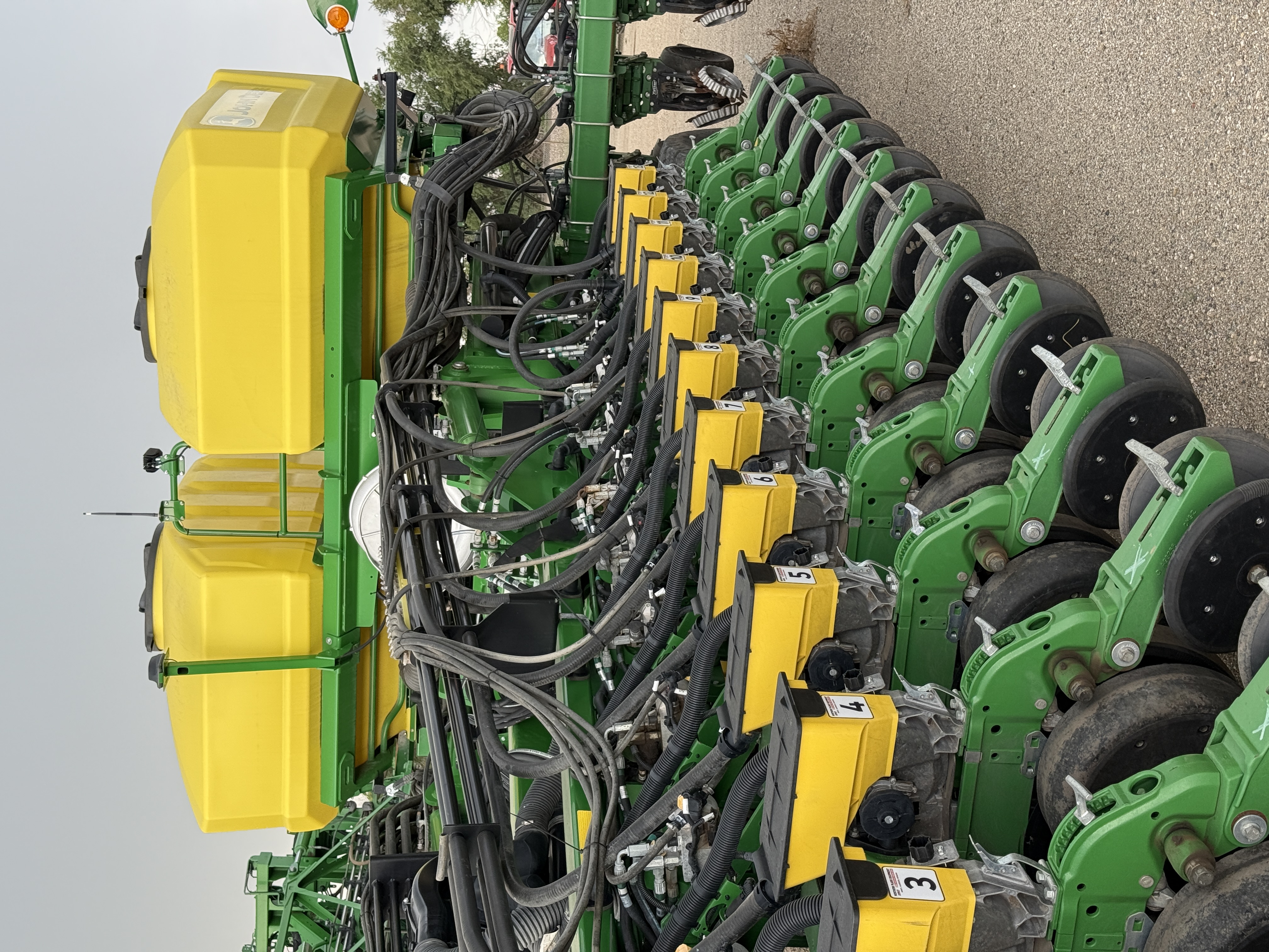 2022 John Deere DB60 Planter