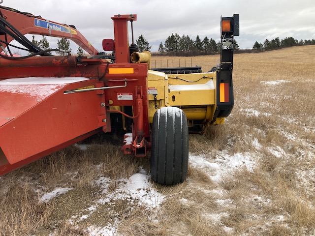 2010 New Holland H7150 Mower Conditioner