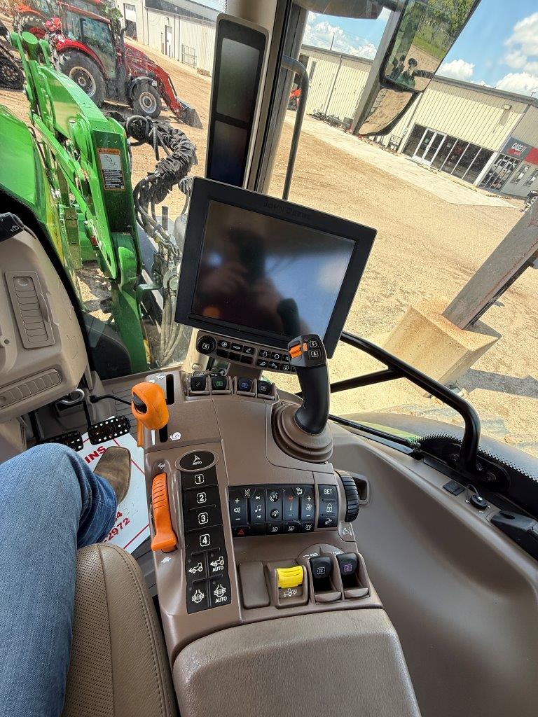 2023 John Deere 6R 215 Tractor