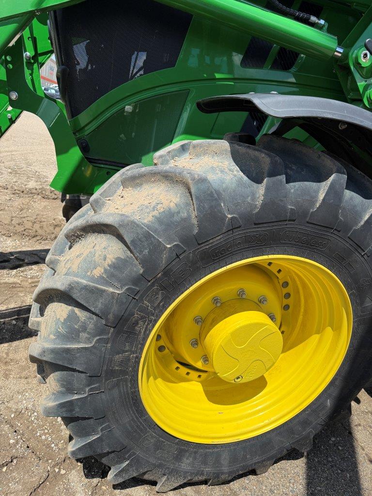 2023 John Deere 6R 215 Tractor