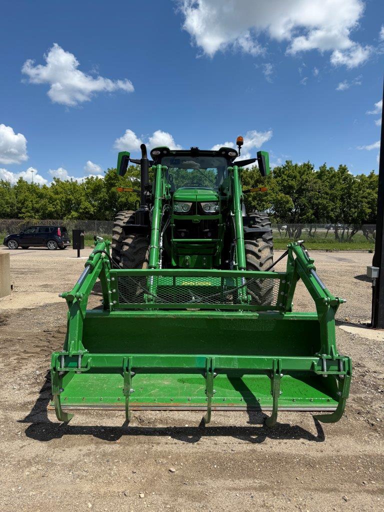 2023 John Deere 6R 215 Tractor
