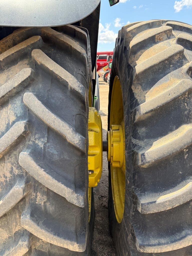 2023 John Deere 6R 215 Tractor