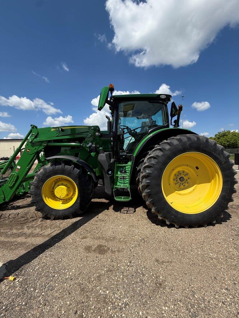 2023 John Deere 6R 215 Tractor
