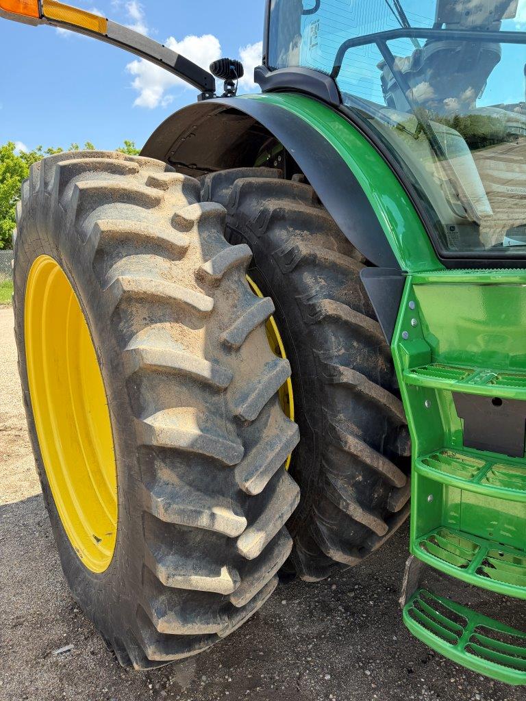 2023 John Deere 6R 215 Tractor