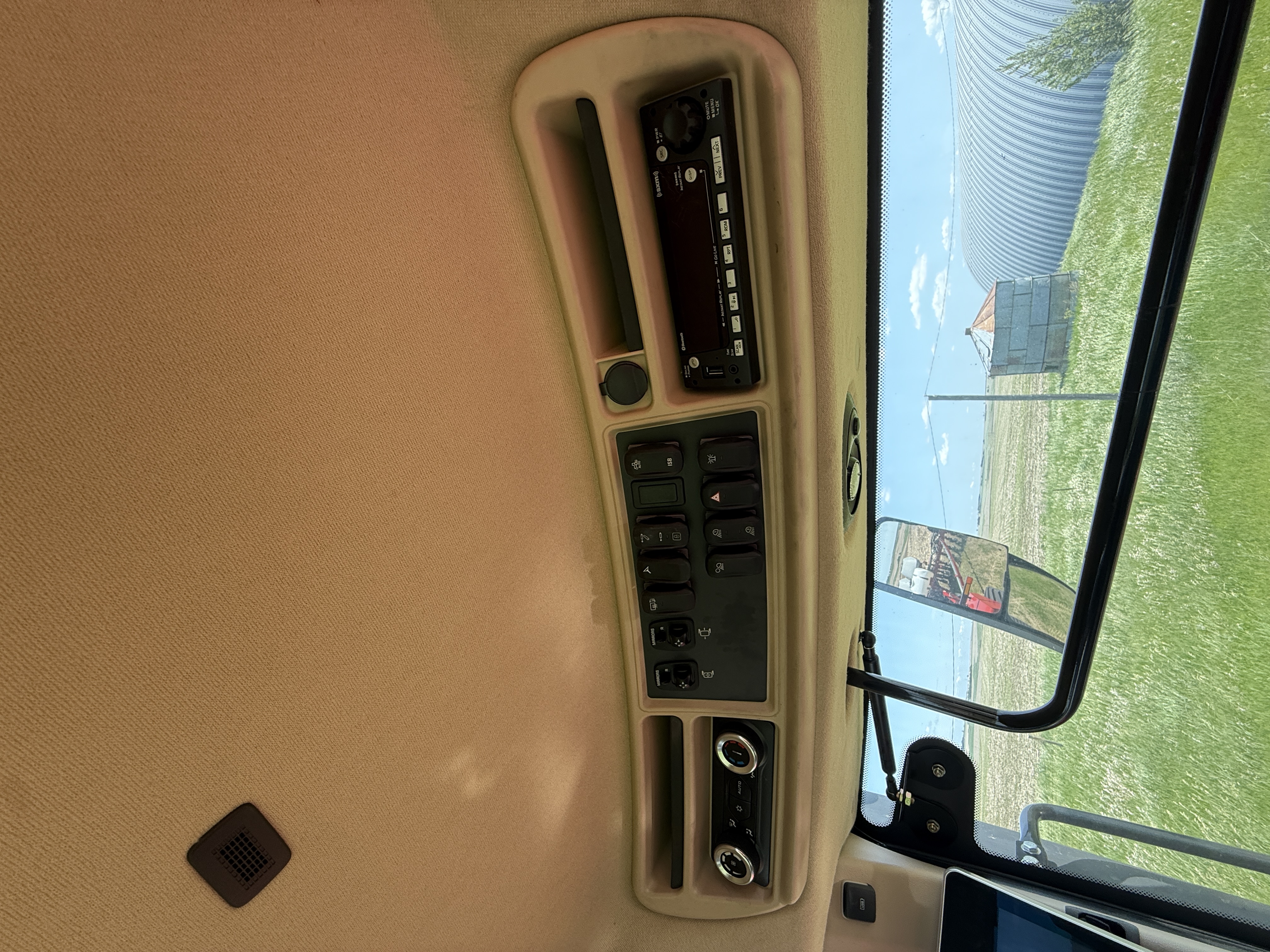 2022 Case IH Steiger 420 AFS Row Tractor