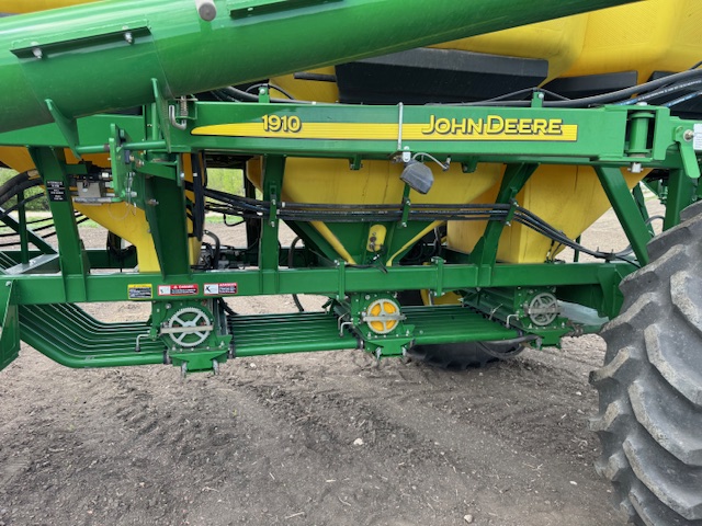 2014 John Deere 1890 Air Drill