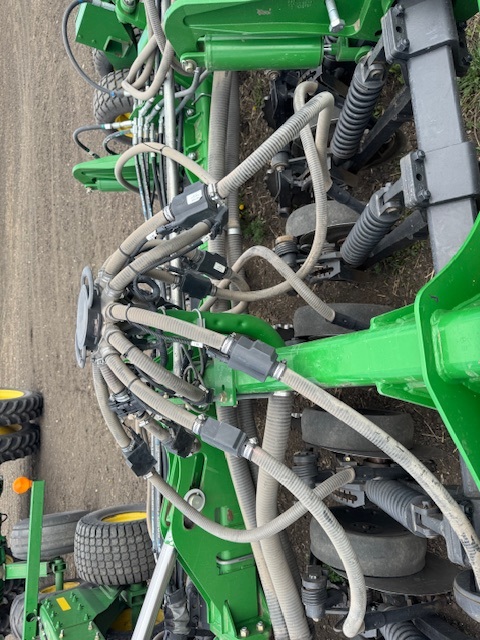 2014 John Deere 1890 Air Drill