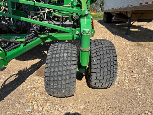 2012 John Deere 1835 Air Drill