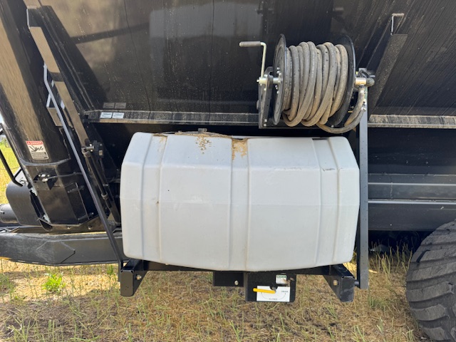 2024 Brent 2098 Grain Cart