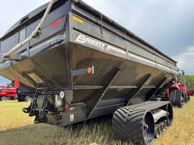 2024 Brent 2098 Grain Cart