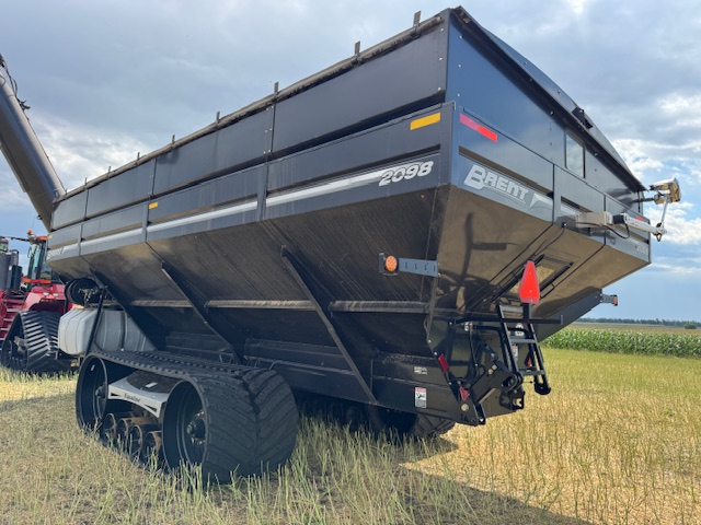 2024 Brent 2098 Grain Cart