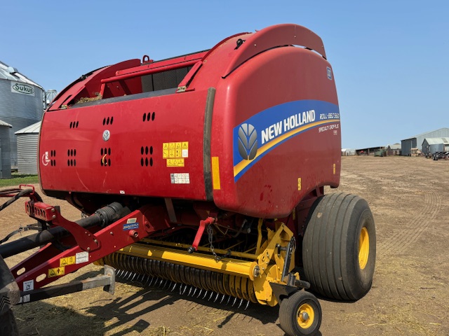 2021 New Holland RB560 Baler/Round
