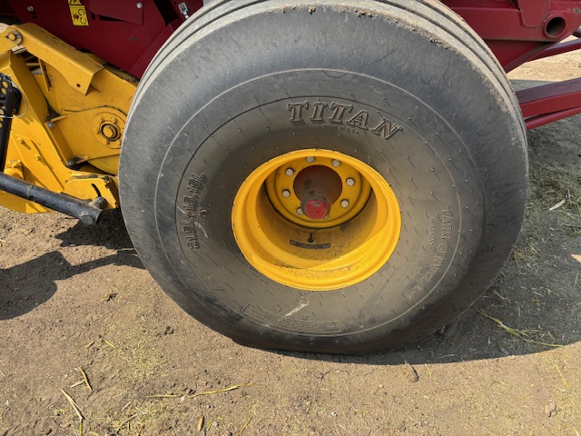 2021 New Holland RB560 Baler/Round