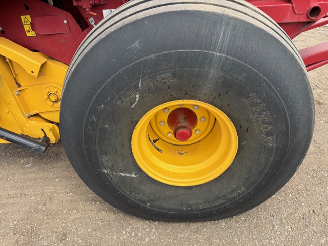 2021 New Holland RB560 Baler/Round
