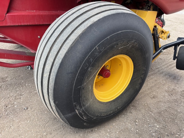 2021 New Holland RB560 Baler/Round