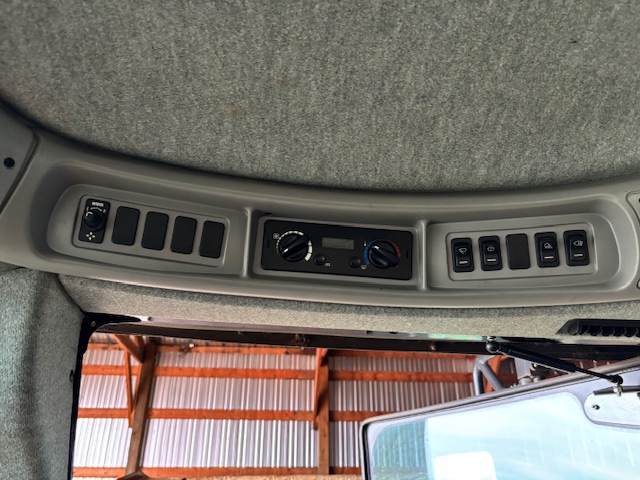 2019 New Holland Speedrower 160 Windrower