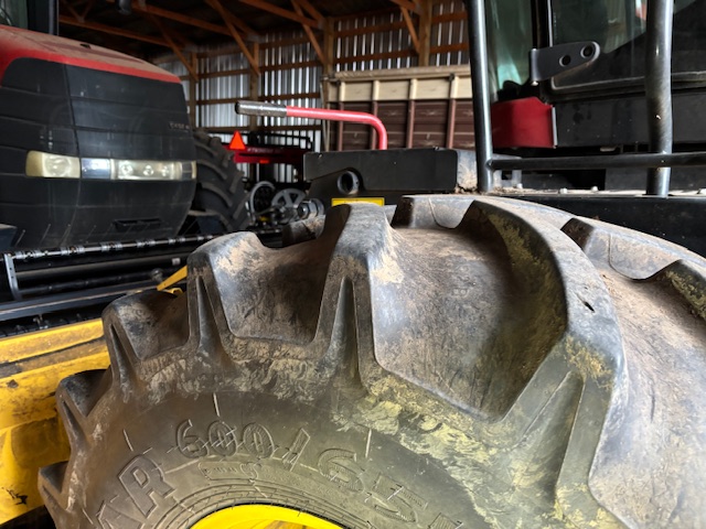 2019 New Holland Speedrower 160 Windrower