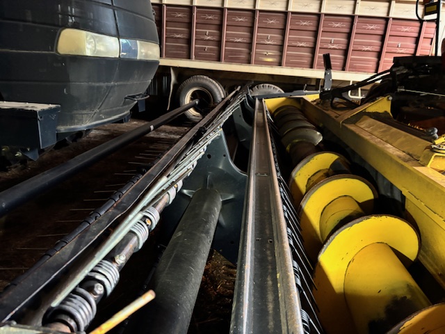 2019 New Holland Speedrower 160 Windrower