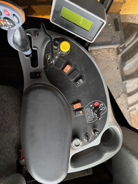 2019 New Holland Speedrower 160 Windrower