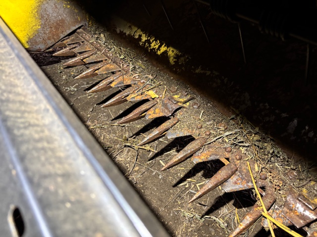 2019 New Holland Speedrower 160 Windrower