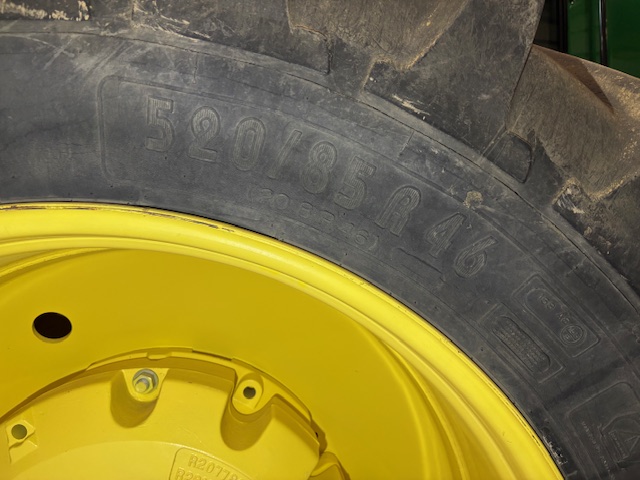 2012 John Deere 9560R Tractor